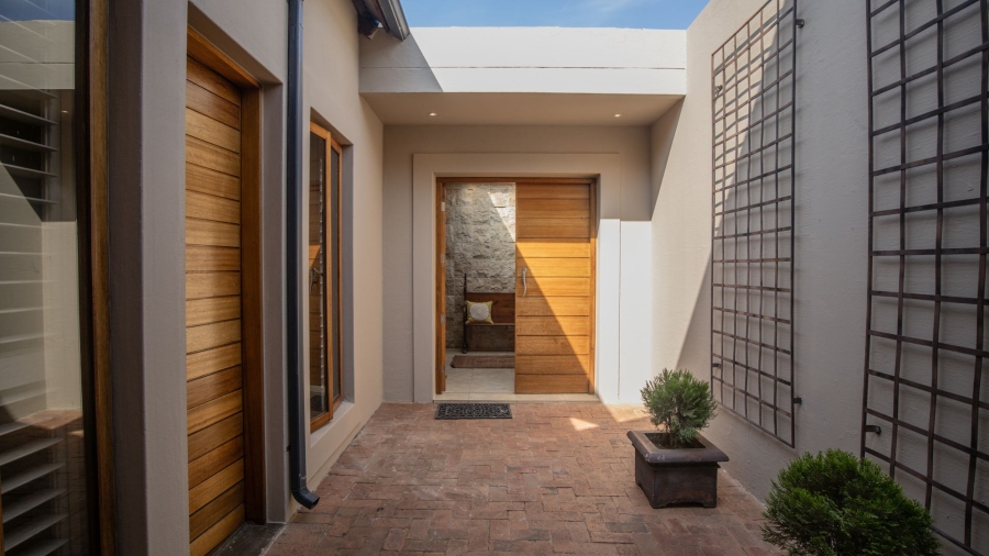 4 Bedroom Property for Sale in The Coves North West
